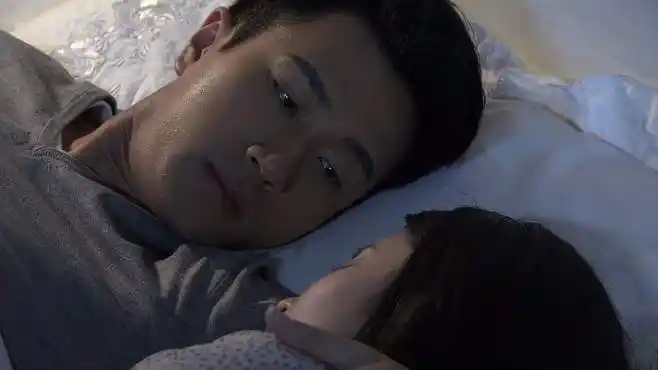 千山暮雪大结局:莫绍谦在书房,看到了父亲的身影,眼眶红了-影视综视频