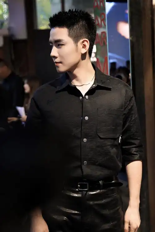 任豪 认真努力积极向上