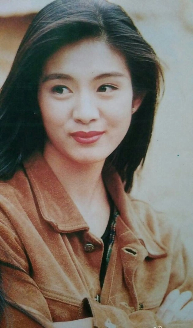 吴奇隆前女友,和男友开公司破产遭分手,复合后43岁生双胞胎