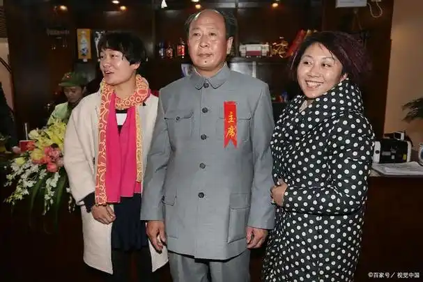 2022年刘思齐病逝:李讷李敏无法到场送别,四个孩子同框场面感人