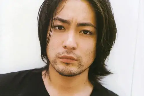 山田孝之写真图片-自制1152x864壁纸.高清大图-明星写真馆n63.com