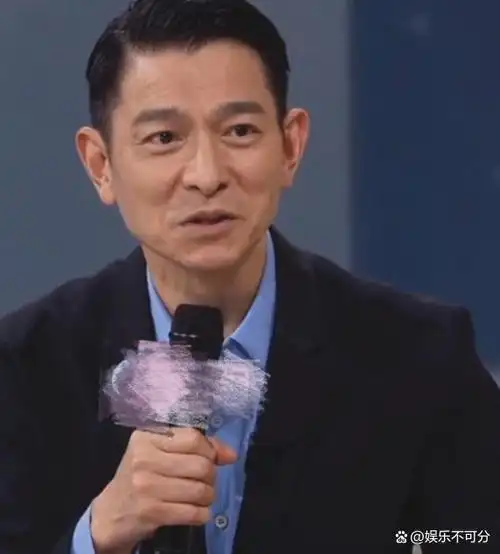 刘德华红了40年后,汤镇业一句"我很可怜他",道出了天王的心酸