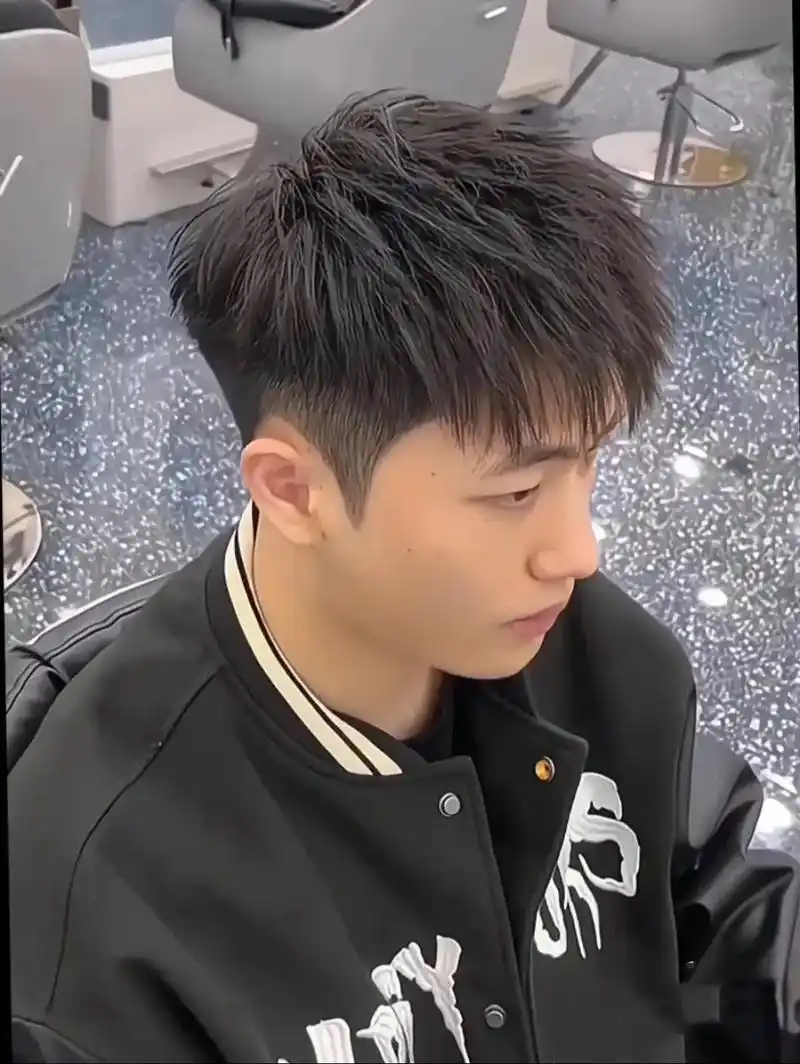 少年感满满的发型推荐 摩根碎盖 - 抖音