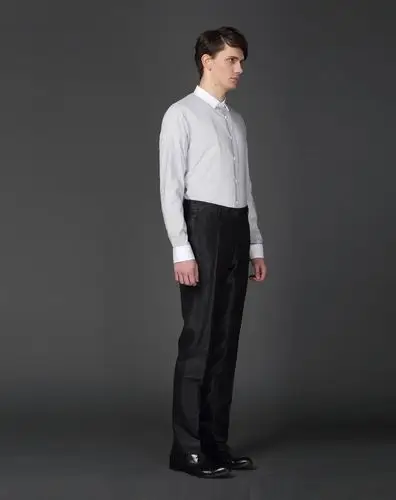 商务竖条纹白底黑灰色长袖衬衫