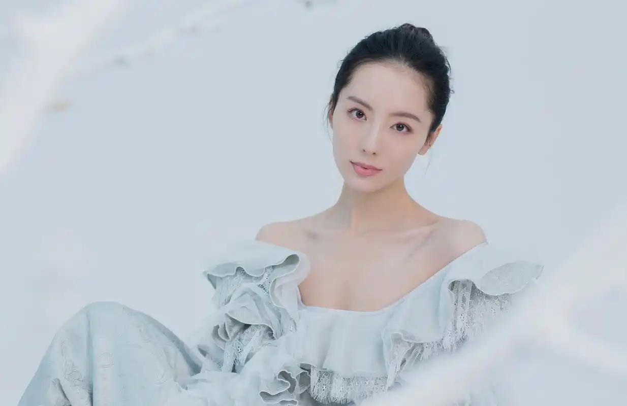 因为新《倚天屠龙记》的大师姐丁敏君爱上陶珞依,这波pick不亏