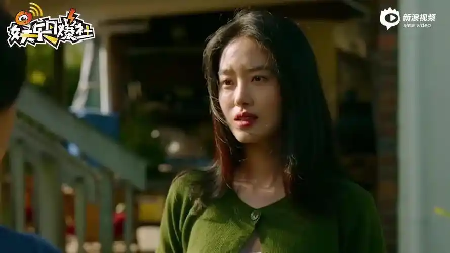 杨采钰两个字回应与忘年恋男友陈金飞结婚传闻