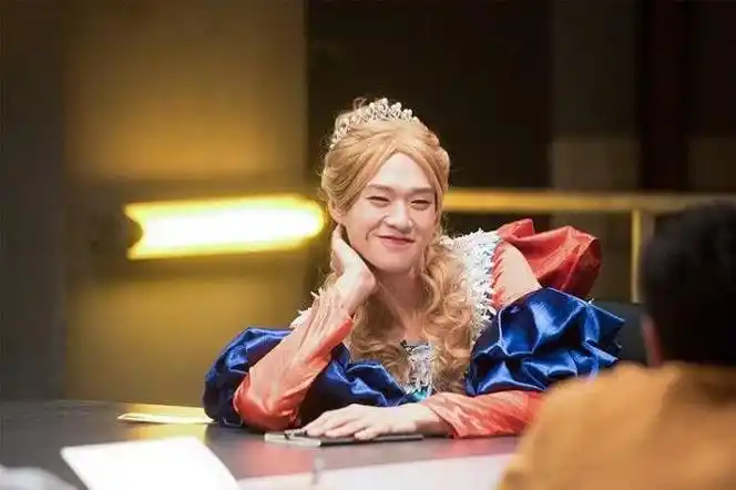 男明星女装大佬前十名哪个男明星穿女装最好看