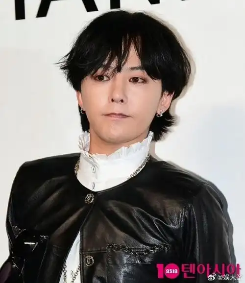 又可以点亮手中的皇冠灯了对吗,那片属于我们的皇冠海#权志龙金高银