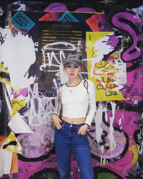 宋雨琦的马甲线##宋雨琦胸口痣