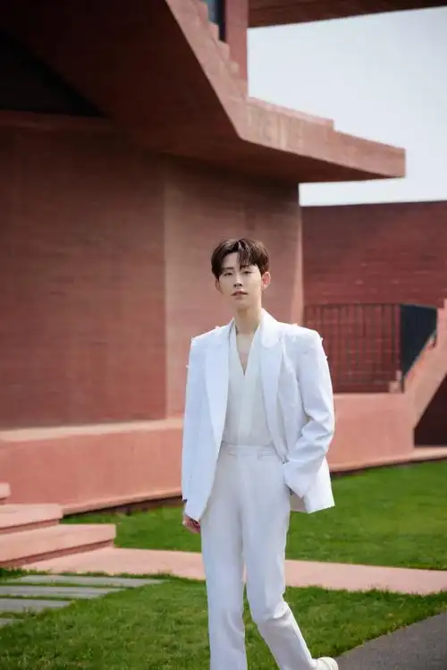 瑜大公子芭莎国际美妆盛典