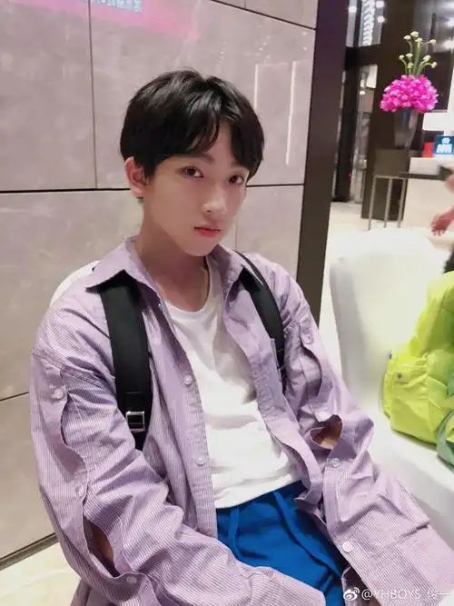 yhboys张俊一真帅