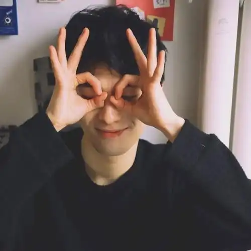 头像高级感的男生头像