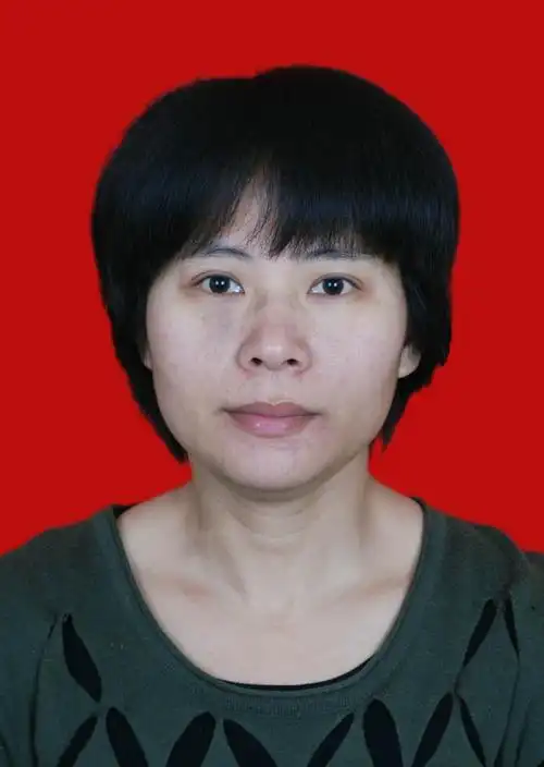 杨小姐 的个人简历