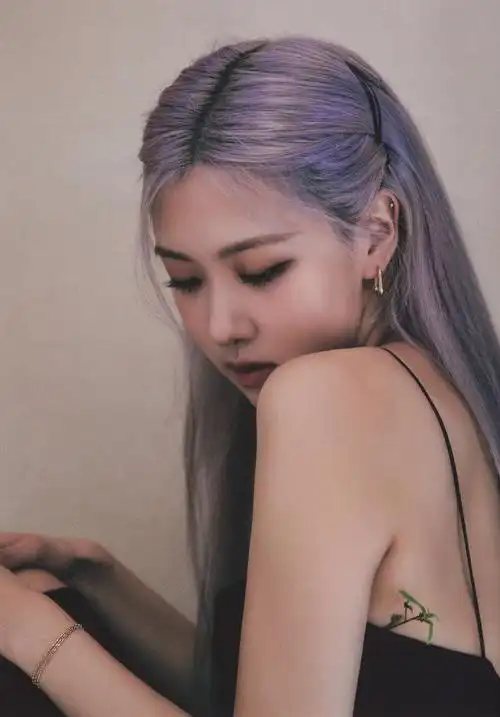 blackpinkrose朴彩英女生头像