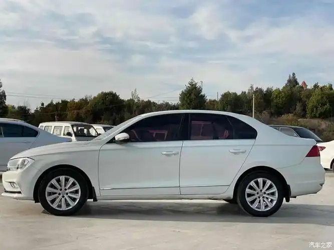 新到17年大众宝来14t两百万纪念版价格不高4个多