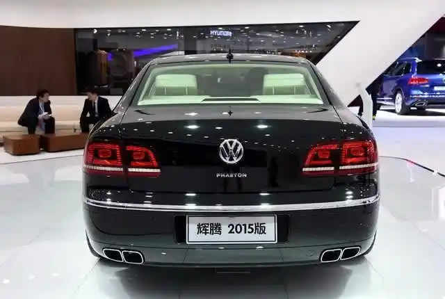 "不怕宝马和路虎,就怕大众下面有字母"到底是个什么梗?