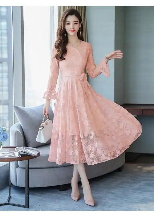 长袖蕾丝喇叭袖v领连衣裙女秋装2018新款中长款修身淑女气质长裙