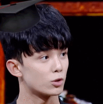 吴磊帅气注意听讲gif动图_动态图_表情包下载_soogif