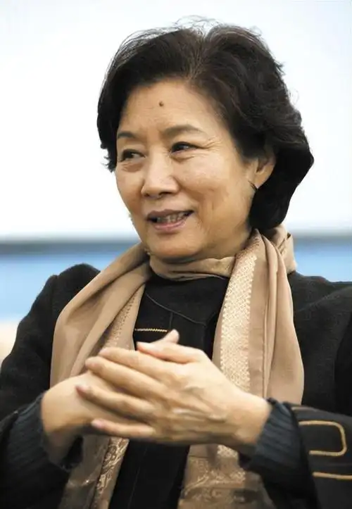 83岁老戏骨吕中嫁给镇元大仙吴桂苓一双儿女皆是龙凤