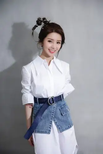 热度颇高的神仙女孩林一,重新演绎,灵动性中带着青春满满的《分分钟