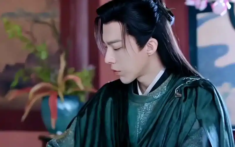 洛大人美貌 | 刘宇宁安乐传