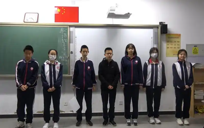 北京汇文中学高一学生表演话剧《李尔王》片段