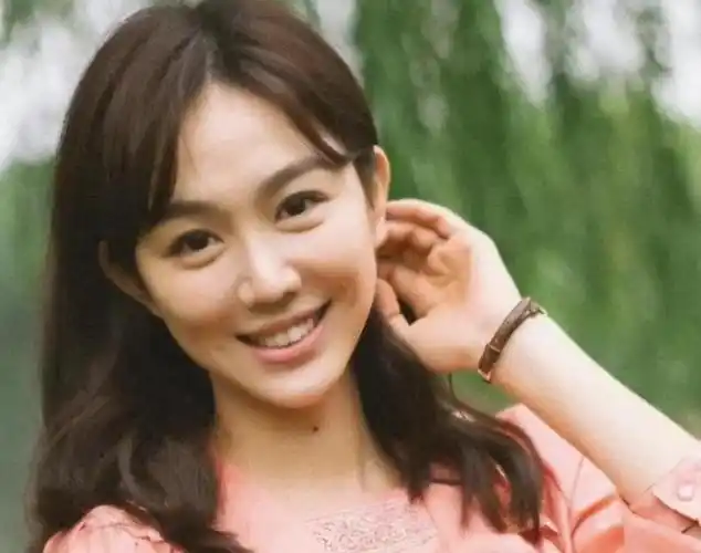 回顾姜妍:错爱妈宝男,遭男友妈嫌弃,干妈宋丹丹拿她当亲闺女