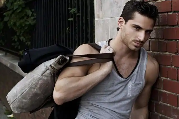 trevor shapiro——胸毛男的诱惑