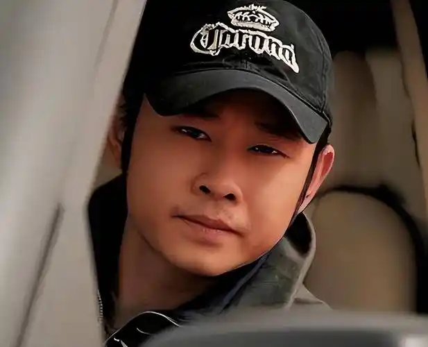 刀郎:再度爆红后选择停更,今又获亚洲最佳歌手,网友:实至名归_奖项