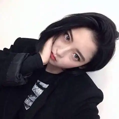 黑色系短发头像