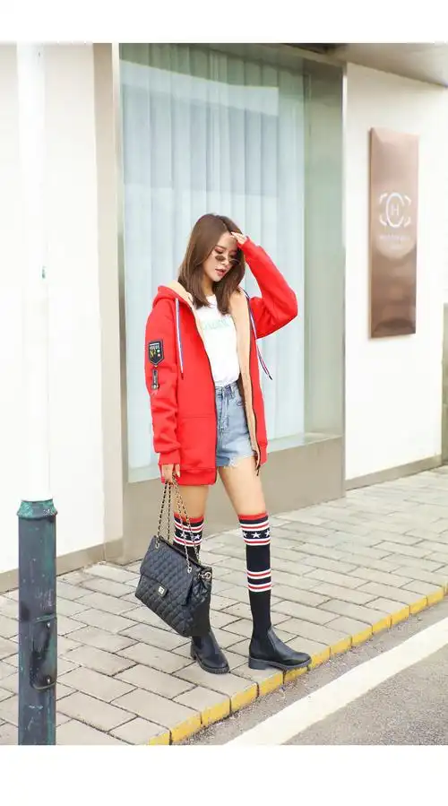 网红同款衣服女2018连帽中长款秋冬宽松红色加绒卫衣拉链开衫外套_5折