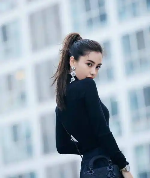 杨颖的高马尾造型照,气场十足,美得任性_设计_时尚_阿迪