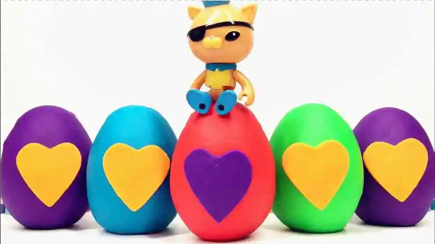 《玩具》奇趣蛋视频 海底小纵队呱唧猫爱心彩泥惊喜蛋拆奥特曼怪兽