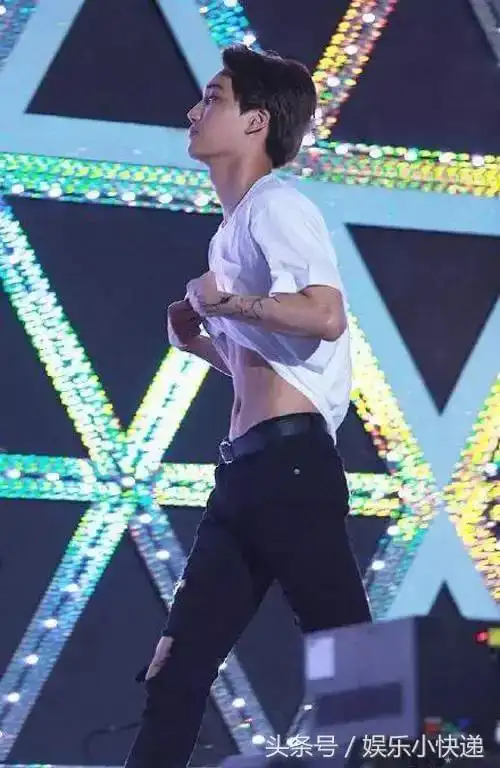 提到吴亦凡,就不得不说一下"首尔三大炮"(这羞耻的名字)——吴世勋,朴