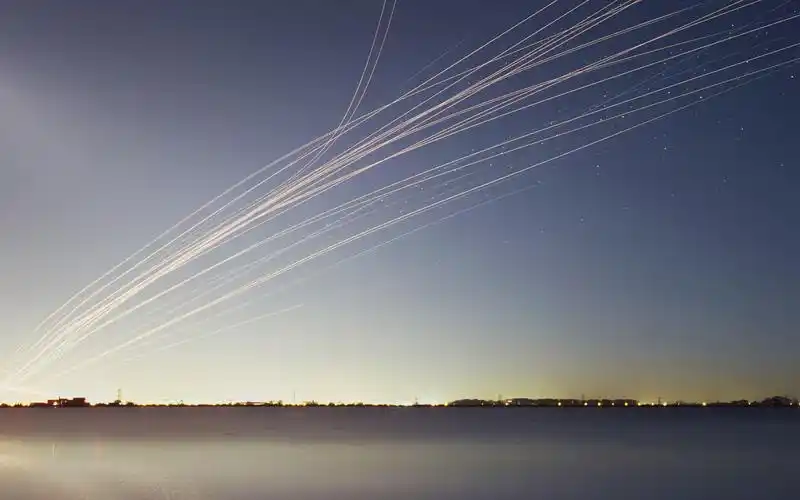 win10预览版全新锁屏高清桌面壁纸_风景壁纸_壁纸下载_美桌网