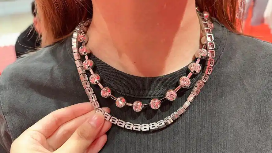 亚历山大王出的这些首饰项链也太好看了吧01