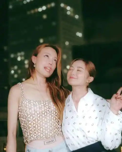 林青霞容祖儿关智斌阿sa霍汶希合照