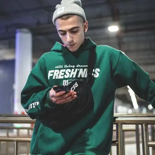 原宿欧美风潮牌卫衣男连帽加厚情侣装嘻哈hiphop加绒外套男潮优惠券