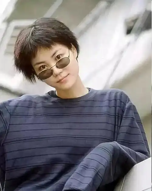 枫叶 的想法: 最喜欢的港台歌手之一 王菲 | 王菲(faye wong)出生于