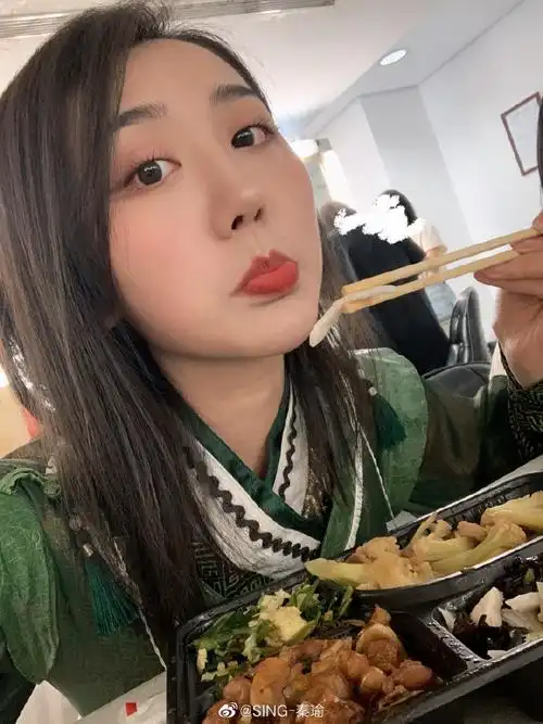 sing秦瑜[超话]# [馋嘴]#sing女团[超话]# . 来自sing-秦瑜 - 微博