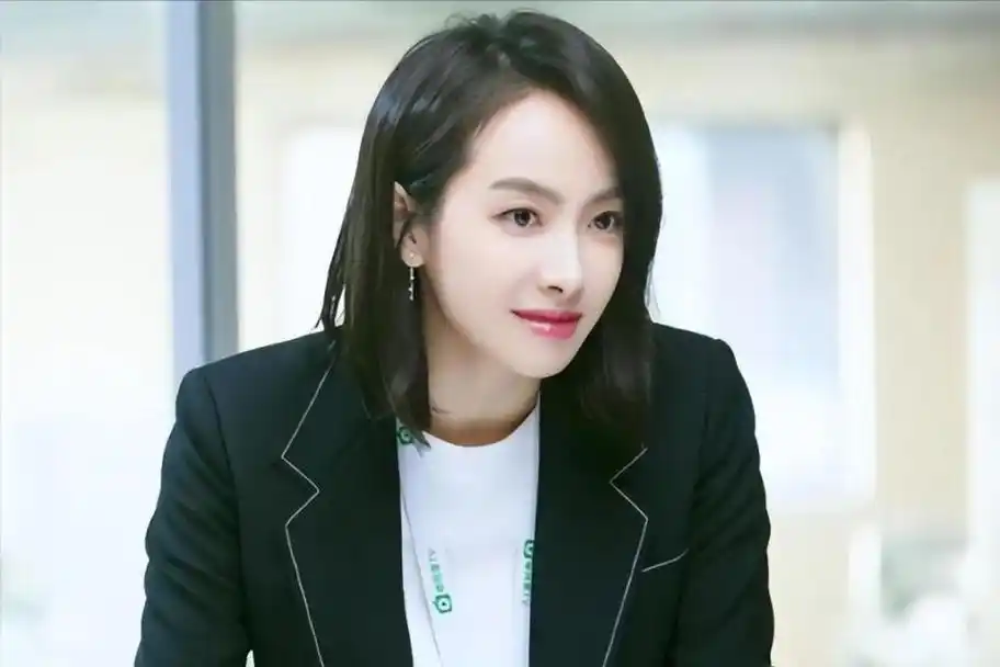 宋茜:都市剧女王 宋茜,娱乐圈的37岁女王,从北舞保送到娱乐圈,舞蹈