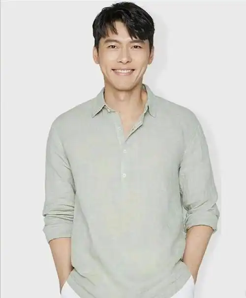 玄彬最新代言画报释出,亚麻质感穿搭舒适休闲,成熟男人魅力突出