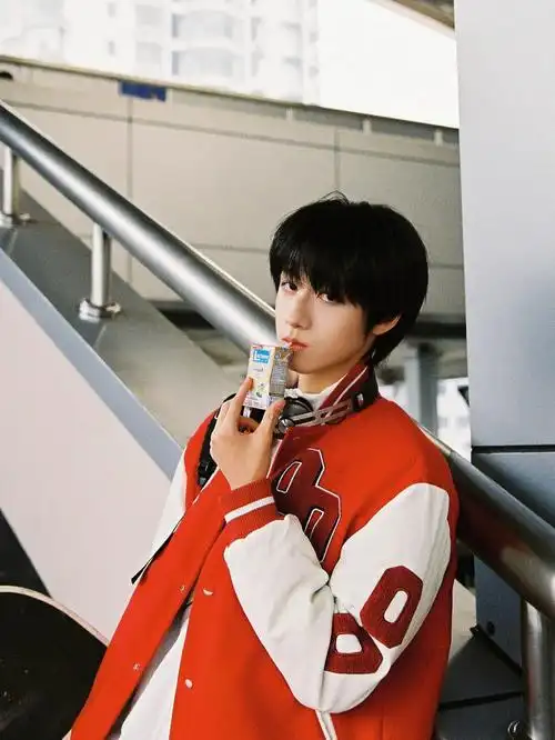 重庆朱志鑫自我介绍