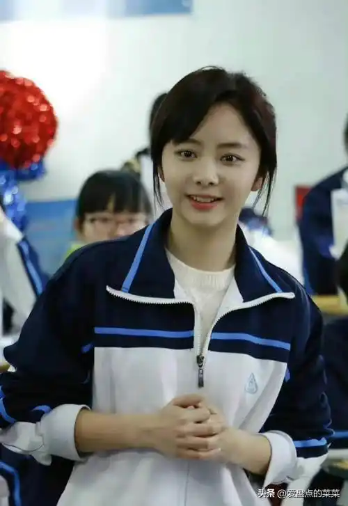 最美校服女神:赵丽颖,杨幂,刘诗诗,杨颖,赵露思,白鹿_班里_张佳宁