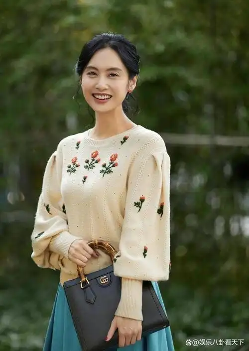 回顾娱圈5位黑美人镜头前肤白貌美真人黑瘦离不开打光和p图