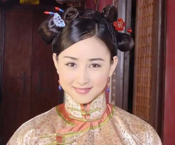 人民的名义胡静抢眼胡静离婚整容了吗