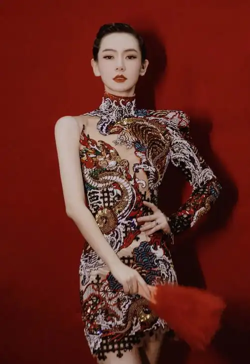 戚薇|我在用改良国风旗袍告诉你"东方美才是极致美"-爱读书