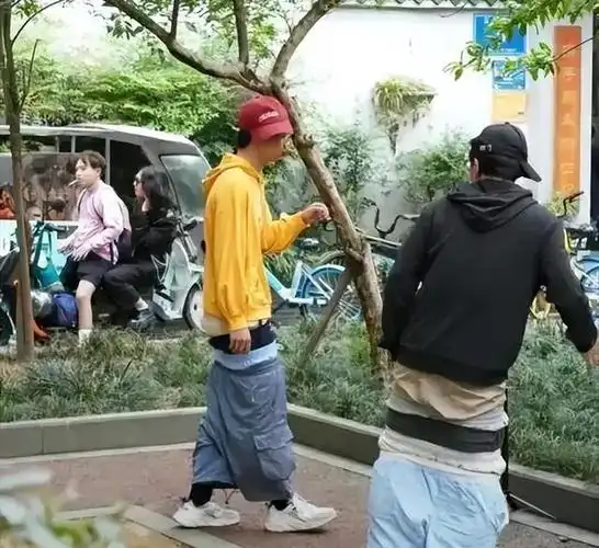 又见成都太古里垮掉的一代遍地流氓时尚饱了眼福长了见识