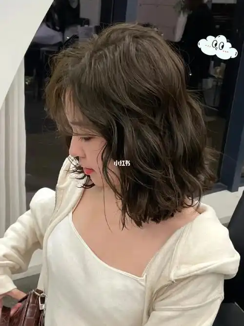 秋冬季烫发发型法式蛋卷头甜美洋气百搭