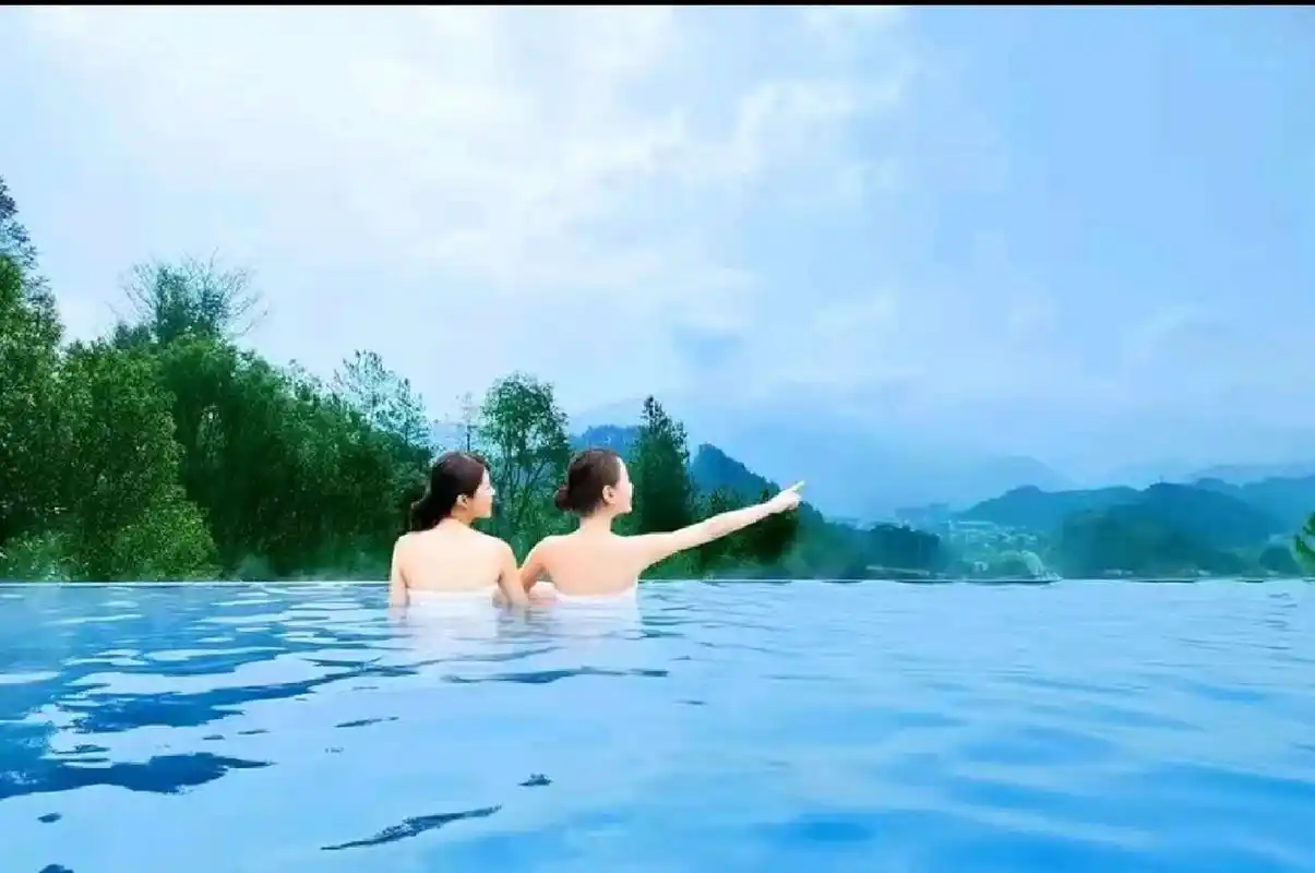 江西宜春周边游93温汤明月山4大温泉攻略 93中国的"长寿之乡"有